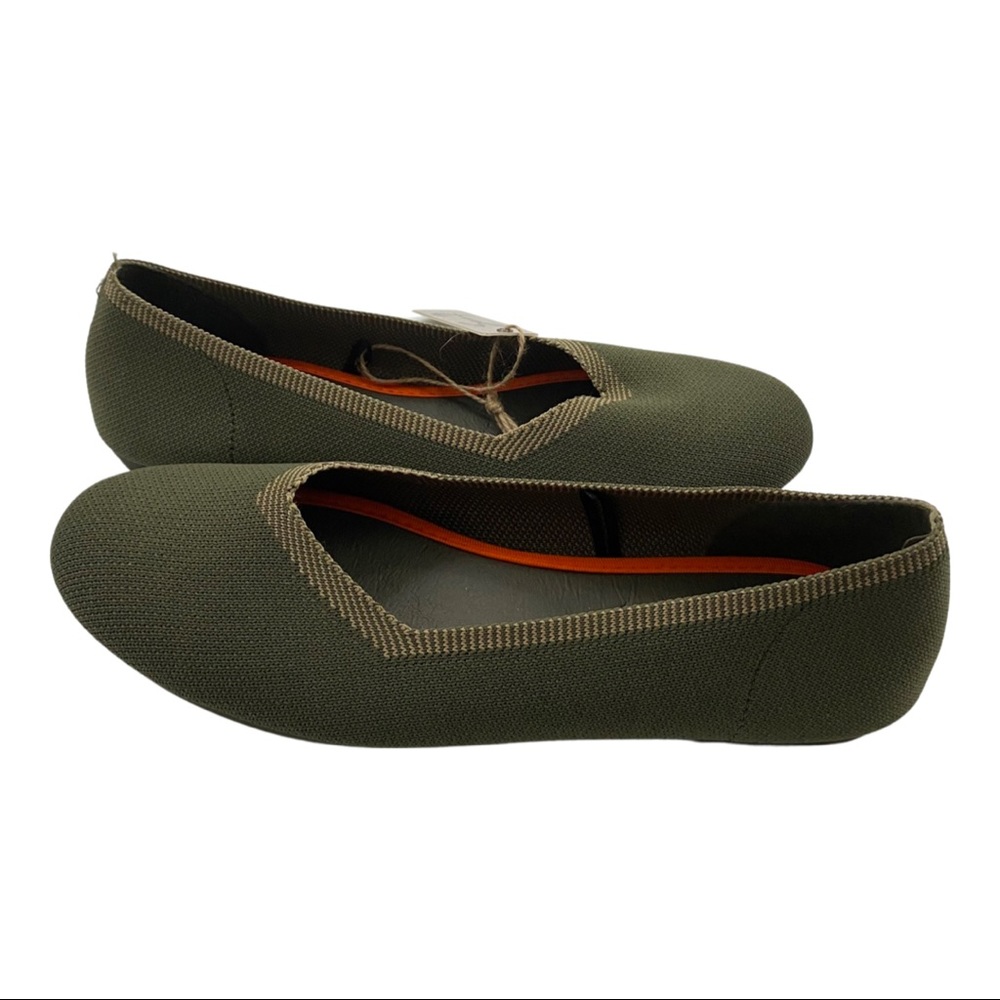 Seven7 olive green knitted flats